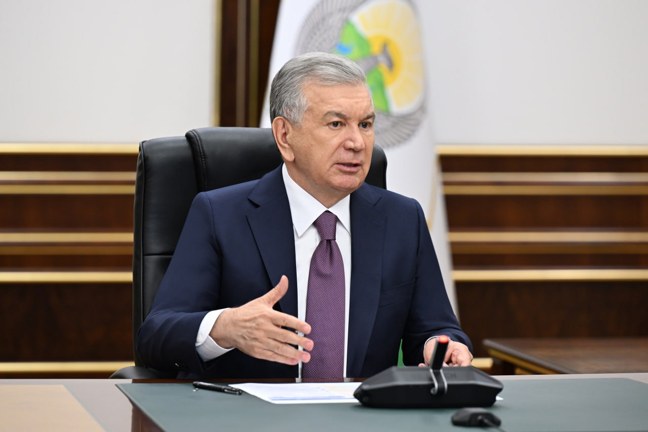 Шавкат Мирзиёев поручил пересмотреть торговые маршруты из-за нестабильности на Ближнем Востоке