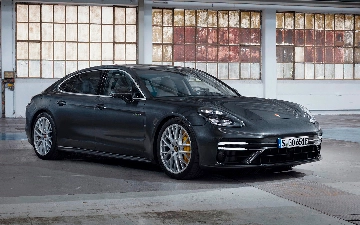 Новый гибридный Porsche Panamera будет выдавать 650 лошадей
