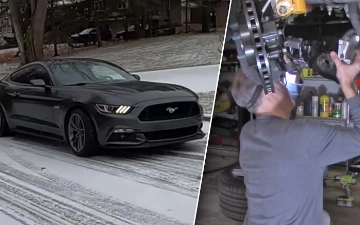 Мужчина разобрал коробку передач своего полноприводного Ford Mustang
