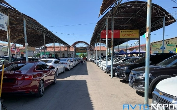 Автоэксперт назвал цвета кузова авто, которые быстрее всего разрушаются на солнце