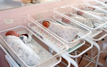 За девять месяцев в Узбекистане родилось почти 720 тысяч детей (статистика)